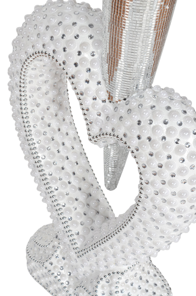 White Heart Small Accessories Vases Urns Bowls Polyresin White Handcraft